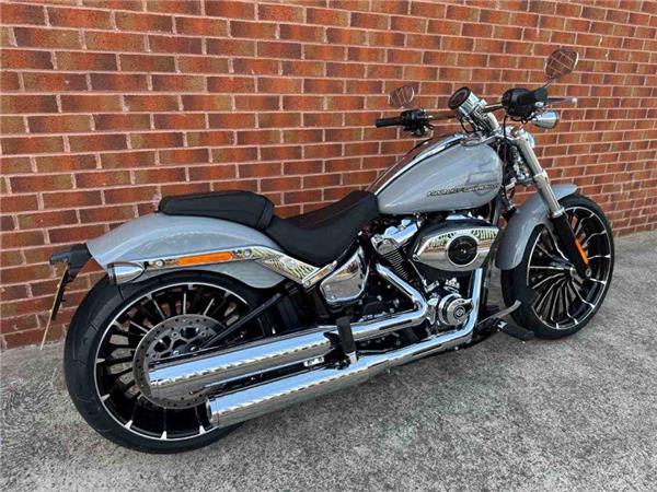 2025 Harley-Davidson Breakout 1923 25