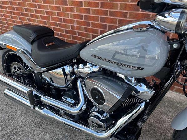 2025 Harley-Davidson Breakout 1923 25