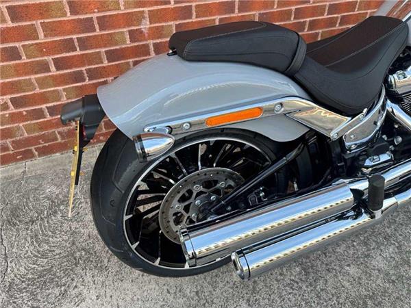 2025 Harley-Davidson Breakout 1923 25