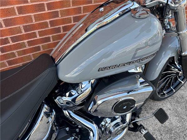 2025 Harley-Davidson Breakout 1923 25