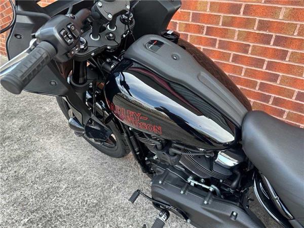 2025 Harley-Davidson LOW RIDER ST