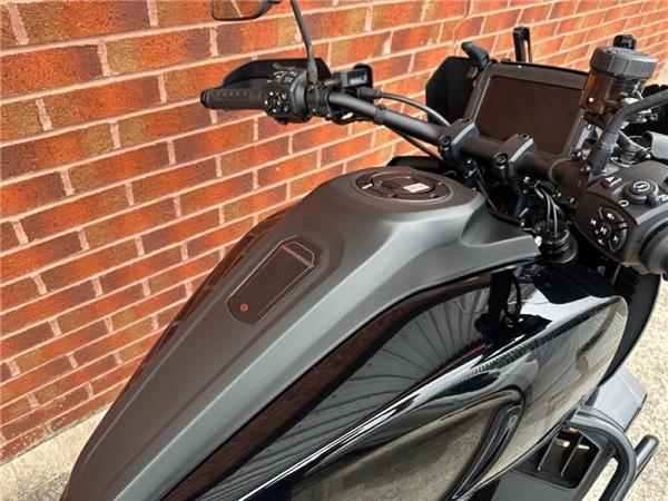 2025 Harley-Davidson RA1250S PAN AMERICA S