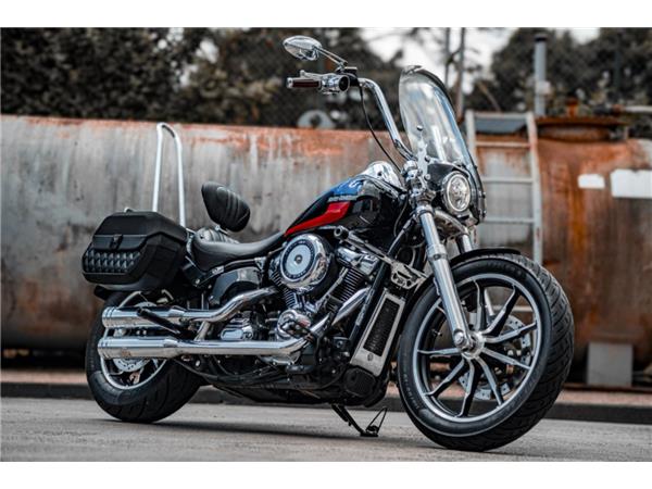 FXLR  Low Rider 107 