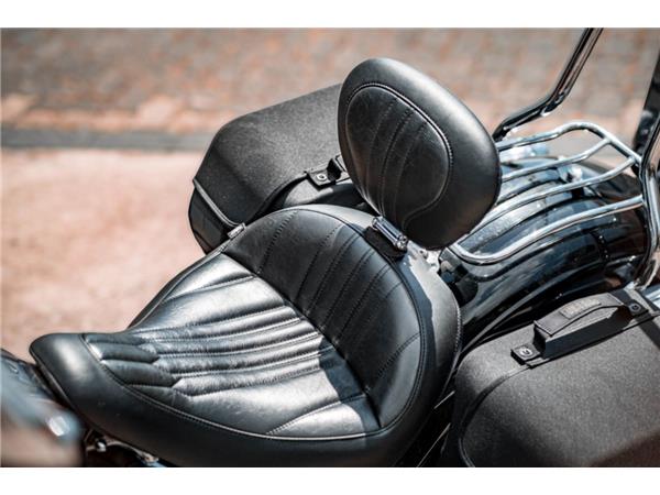 FXLR  Low Rider 107 