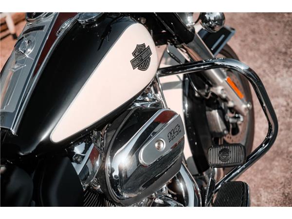 Police Road King 