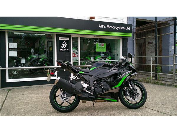 2025 Kawasaki Ninja ZX-6R