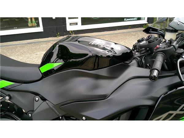 2025 Kawasaki Ninja ZX-6R