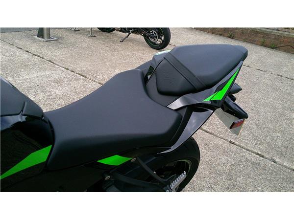 2025 Kawasaki Ninja ZX-6R