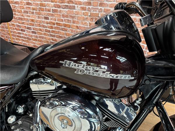 2011 HARLEY-DAVIDSON STREET GLIDE