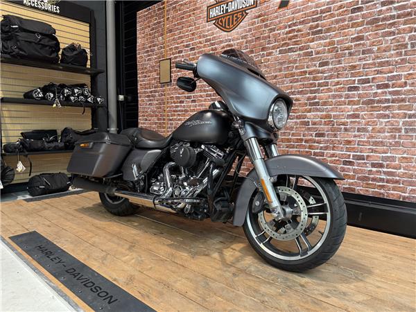 2016 HARLEY-DAVIDSON STREET GLIDE