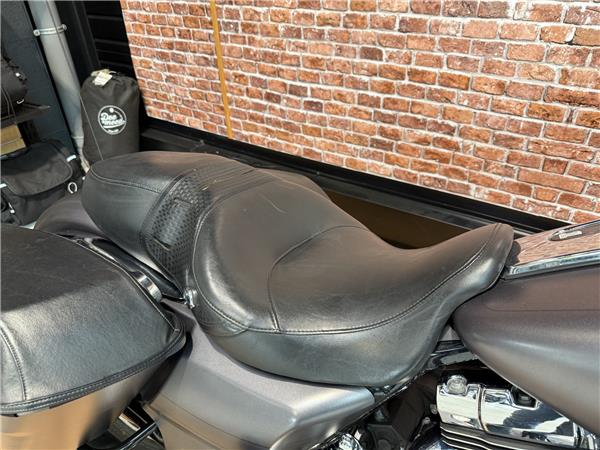 2016 HARLEY-DAVIDSON STREET GLIDE