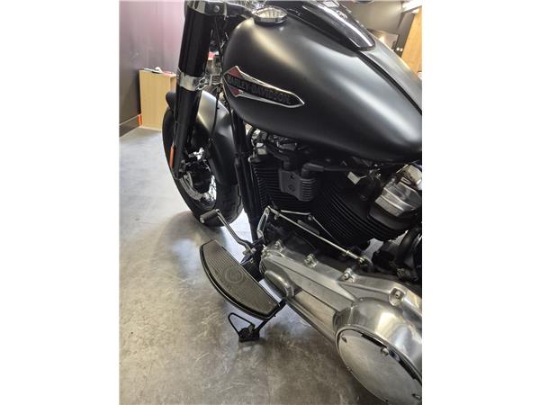 2018 HARLEY-DAVIDSON SLIM