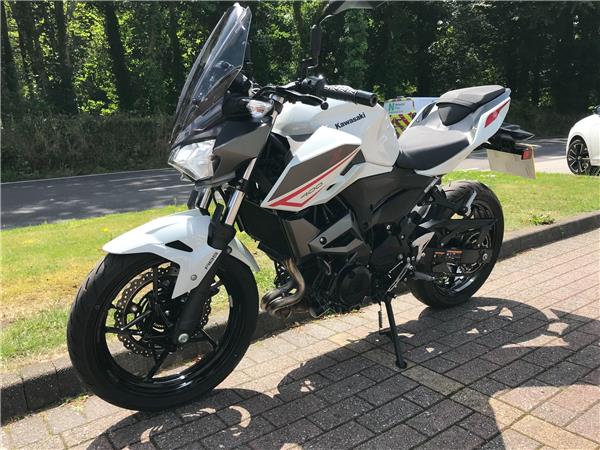 2023 Kawasaki Z400