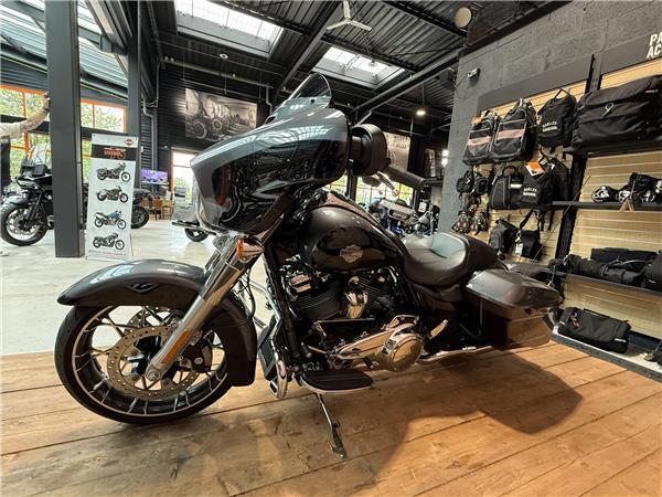 2021 HARLEY-DAVIDSON STREET GLIDE