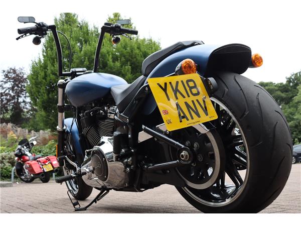 2018 HARLEY-DAVIDSON SOFTAIL FXBRS BREAKOUT 114