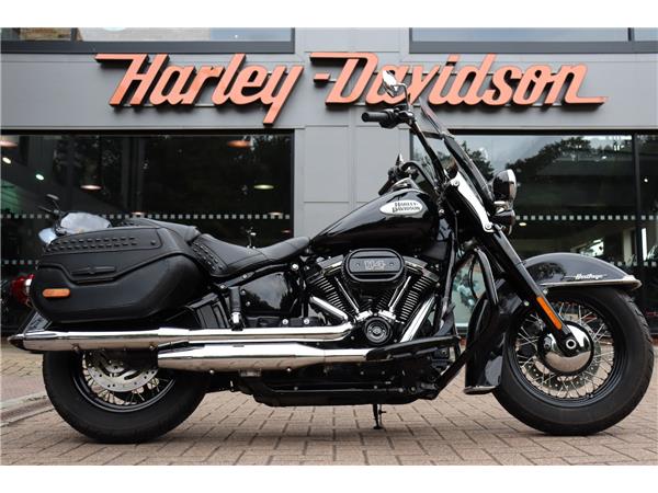 2021 HARLEY-DAVIDSON SOFTAIL FLHCS HERITAGE CLASSIC 114