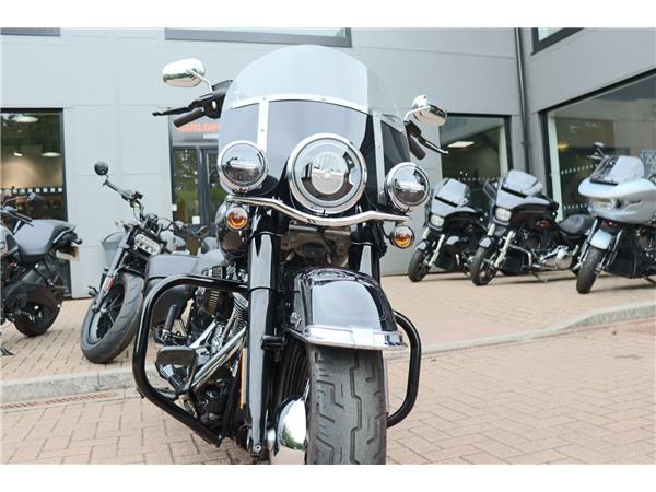 2021 HARLEY-DAVIDSON SOFTAIL FLHCS HERITAGE CLASSIC 114