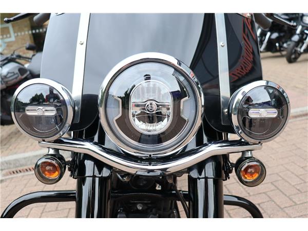 2021 HARLEY-DAVIDSON SOFTAIL FLHCS HERITAGE CLASSIC 114