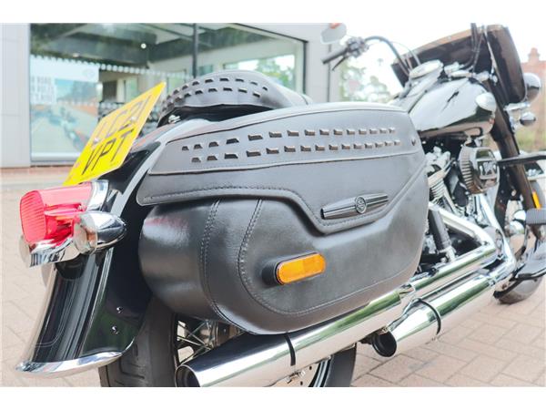2021 HARLEY-DAVIDSON SOFTAIL FLHCS HERITAGE CLASSIC 114
