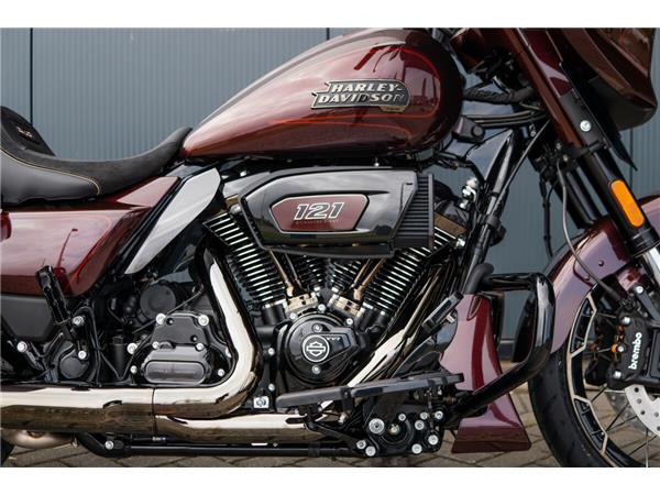2017 Harley-Davidson CVO Street Glide