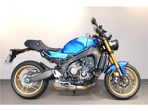 YAMAHA XSR900