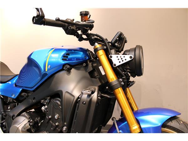 YAMAHA XSR900