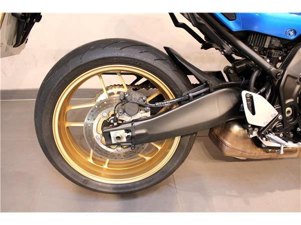 YAMAHA XSR900