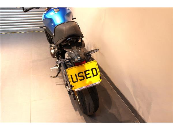 YAMAHA XSR900