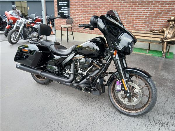 2022 HARLEY-DAVIDSON STREET GLIDE