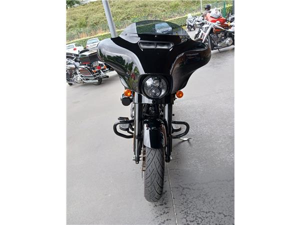2022 HARLEY-DAVIDSON STREET GLIDE