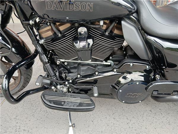 2022 HARLEY-DAVIDSON STREET GLIDE