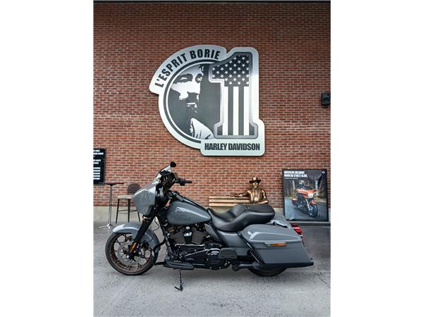 2022 HARLEY-DAVIDSON STREET GLIDE