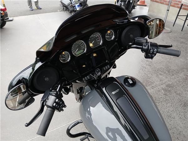 2022 HARLEY-DAVIDSON STREET GLIDE