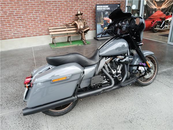 2022 HARLEY-DAVIDSON STREET GLIDE