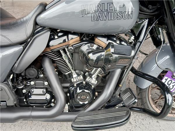 2022 HARLEY-DAVIDSON STREET GLIDE