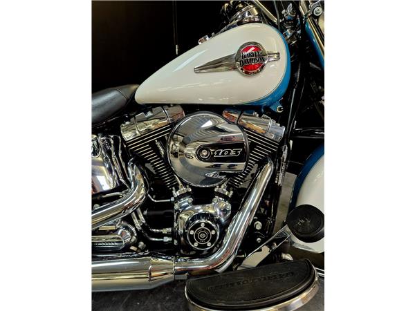 2017 HARLEY-DAVIDSON HERITAGE