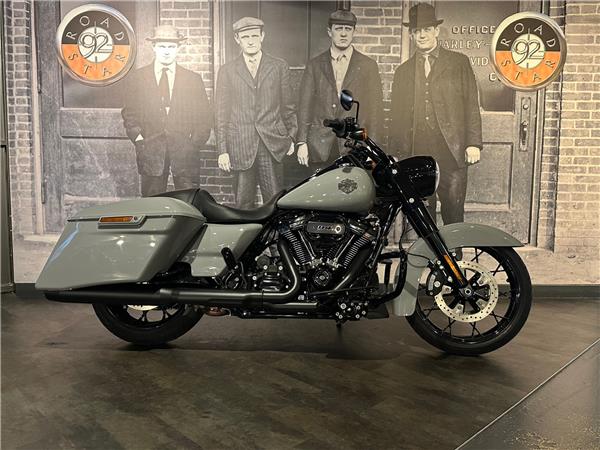 2025 HARLEY-DAVIDSON ROAD KING
