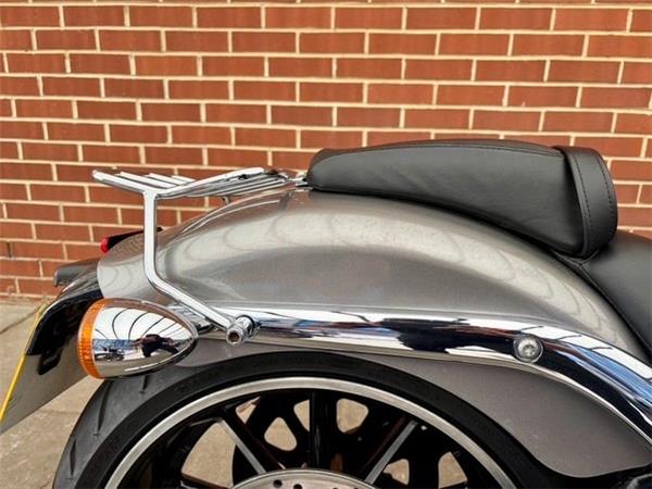 2016 HARLEY-DAVIDSON SOFTAIL FXBR BREAKOUT