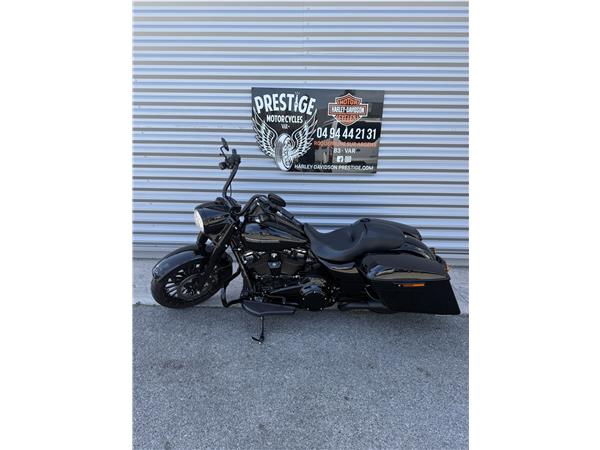 2017 HARLEY-DAVIDSON ROAD KING