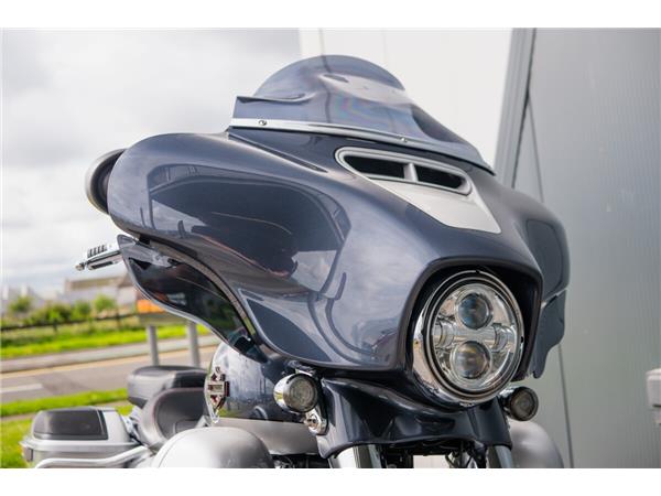 2017 Harley-Davidson CVO Street Glide