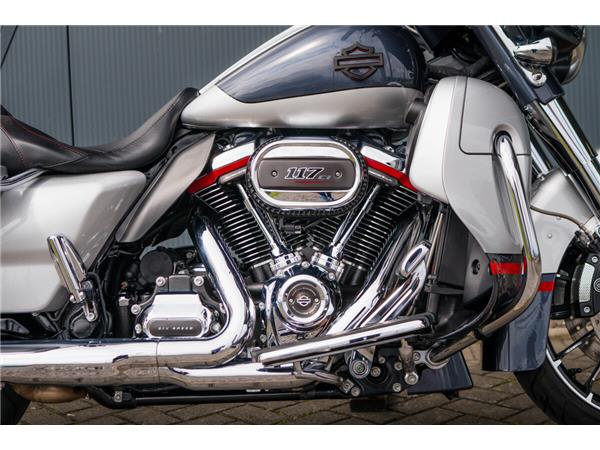 2017 Harley-Davidson CVO Street Glide