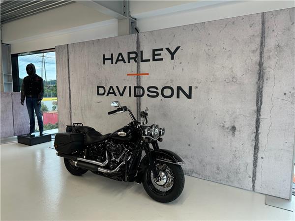 2021 harley-davidson FLHCS 1868 Heritage Classic 114
