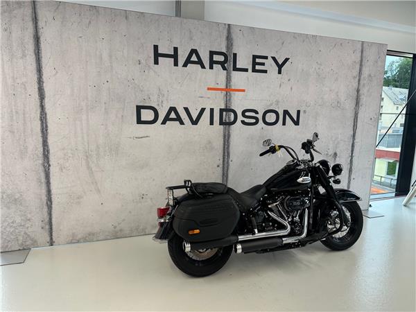 2021 harley-davidson FLHCS 1868 Heritage Classic 114