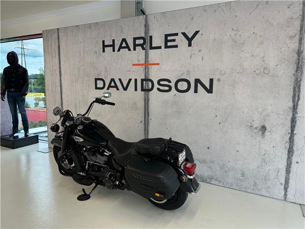 2021 harley-davidson FLHCS 1868 Heritage Classic 114