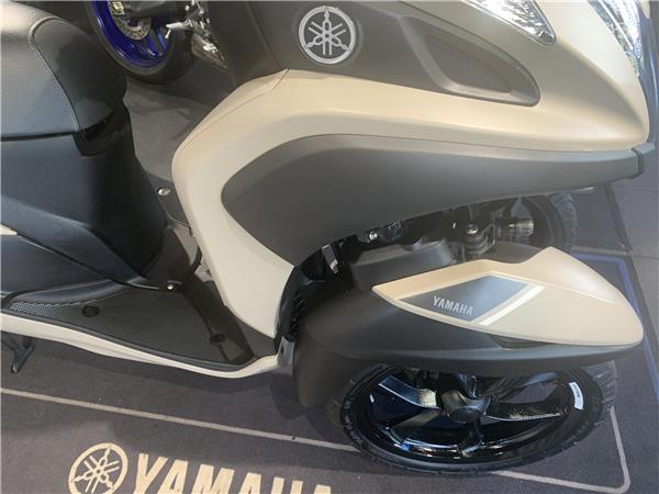 2023 Yamaha Tricity 125, 1 Owner from new, F.S.H,heated grips, Rack & Box.