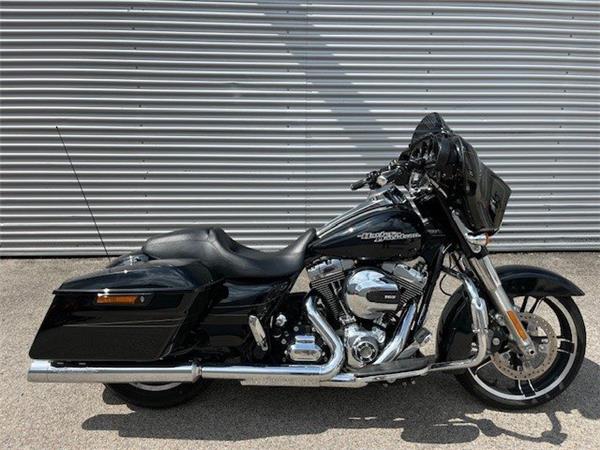 2016 Harley-Davidson Touring Street Glide Special FLHXS
