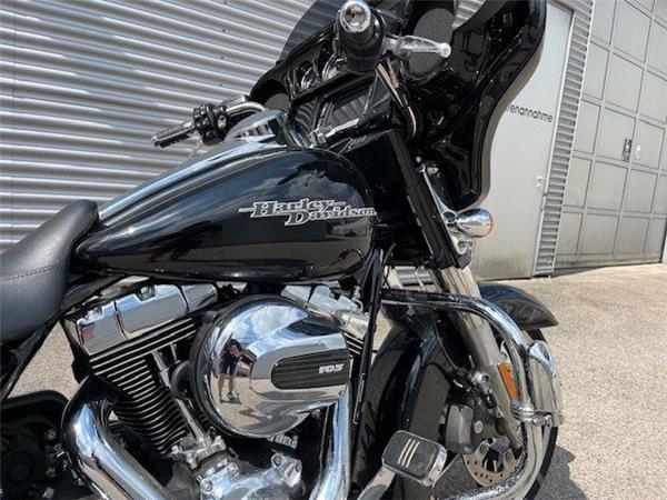 2016 Harley-Davidson Touring Street Glide Special FLHXS