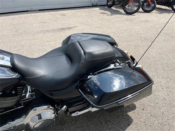 2016 Harley-Davidson Touring Street Glide Special FLHXS