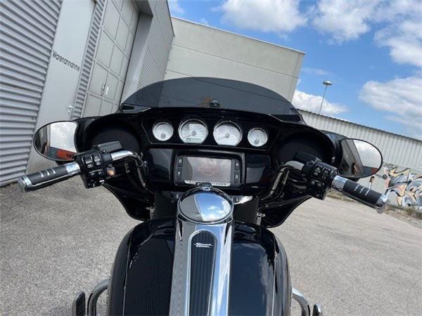 2016 Harley-Davidson Touring Street Glide Special FLHXS