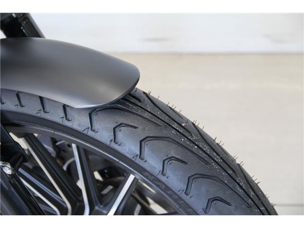 XL 883N 883 IRON